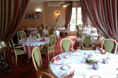 Hotel La Chaum'Yerres Chaumes-en-Brie 外观 照片